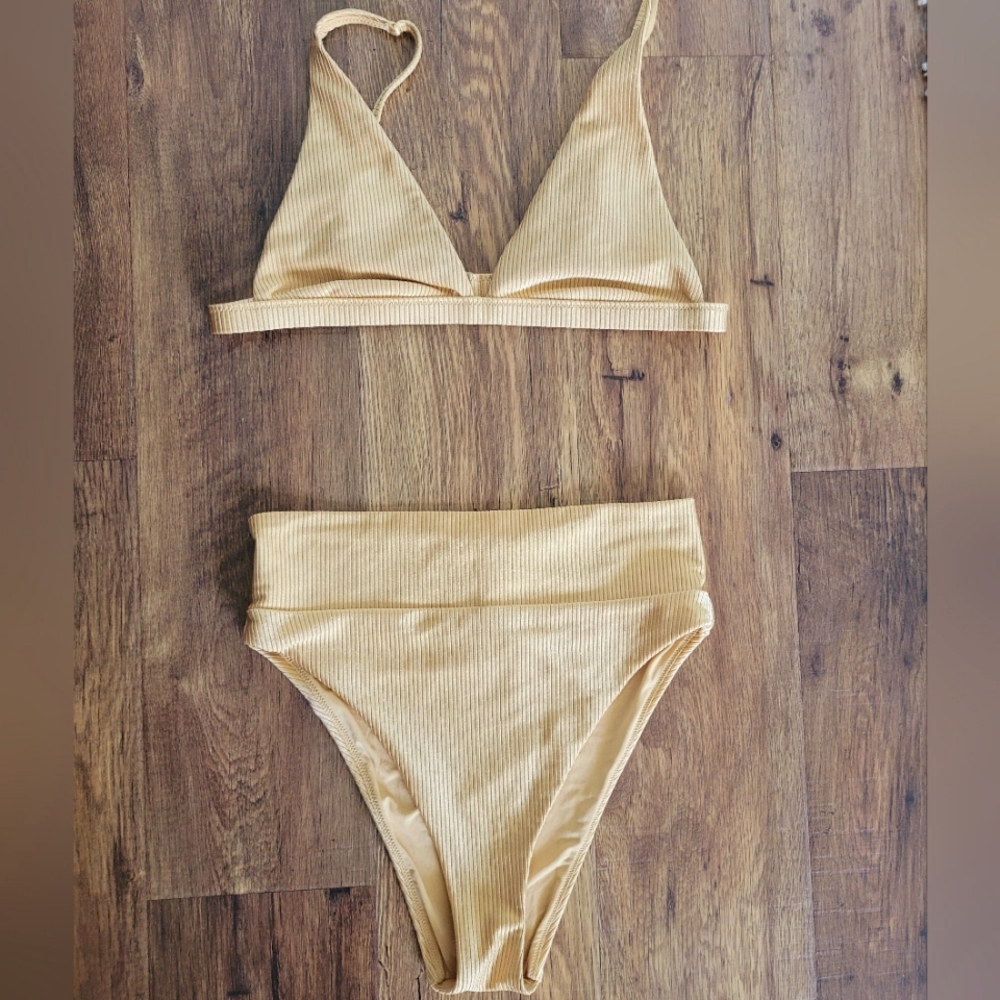 Women's Size Medium Aerie Gold Ribbed Shine High Cut Cheeky Bikini